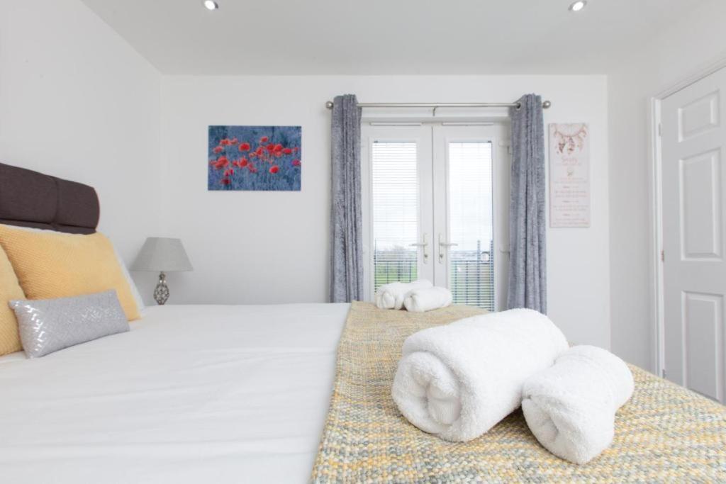 Super Prime Park View Duloch By Tba Apartment Dunfermline Exterior photo